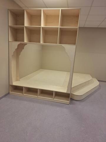 Cubby-Regal in Holzoptik